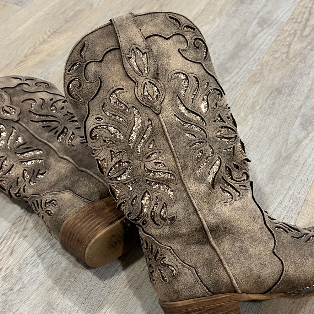 Women size 6 Roper boots- like new - Picture 7 of 8